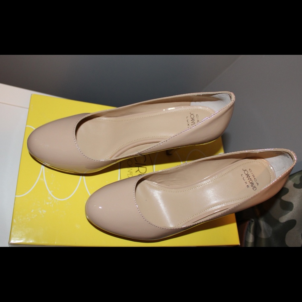 Formal shoes